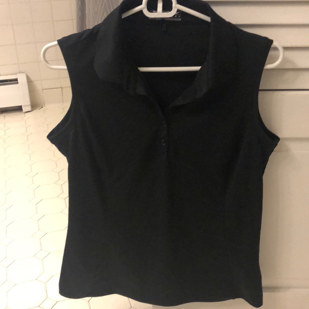 Black Nike dry fit sleeveless top